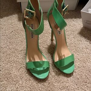 Steve Madden Vibrant Green Heels